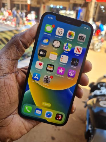 iPhone 12