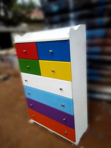 CHEST OF DRAWERS