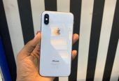 IPHONE X 3GB RAM 64GB ROM 2716mAh Battery